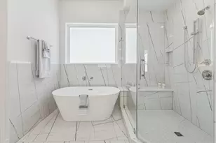 10923 Brookeshire Chase Ln, Houston, TX 77043 - Photo 31