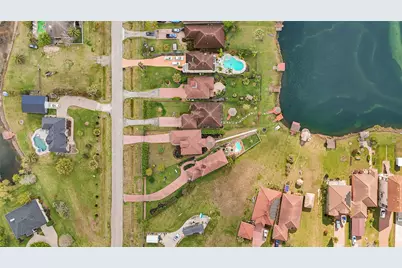 2767 Broadway Street, Dickinson, TX 77539 - Photo 21