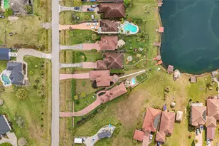 2767 Broadway St, Dickinson, TX 77539 - Photo 21