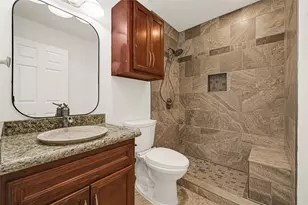 2767 Broadway St, Dickinson, TX 77539 - Photo 25