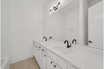 5734 White Magnolia Street, Houston, TX 77091 - Photo 13