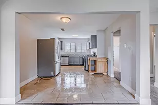 7601 Delavan Dr, Houston, TX 77028 - Photo 5