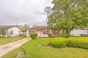 7601 Delavan Dr, Houston, TX 77028 - Photo 1