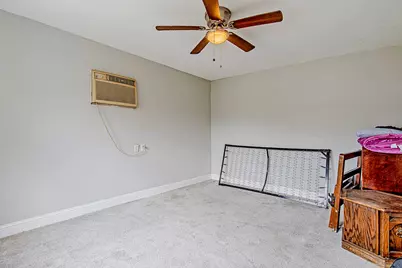 7601 Delavan Drive, Houston, TX 77028 - Photo 11
