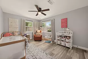 5422 Valerie St, Bellaire, TX 77401 - Photo 25