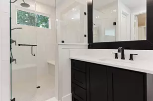 34 Honeycomb Rdg Pl, The Woodlands, TX 77380 - Photo 23