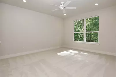 34 Honeycomb Ridge Place, The Woodlands, TX 77380 - Photo 17