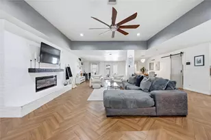 6131 Dumfries Dr, Houston, TX 77096 - Photo 5