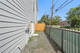 603 Link Rd, Houston, TX 77009 - Photo 39