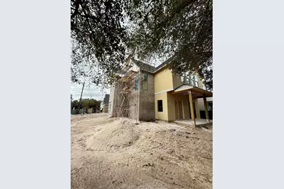 1002 E 6th 1/2 Street, Houston, TX 77009 - Photo 5