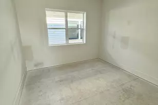 1002 E 6th 1/2 St, Houston, TX 77009 - Photo 19