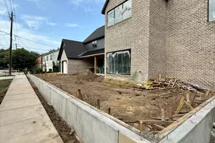 1002 E 6th 1/2 St, Houston, TX 77009 - Photo 25