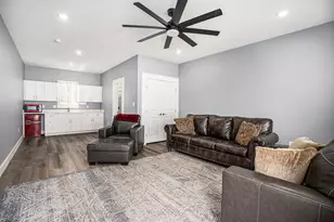 811 Church St, Galveston, TX 77550 - Photo 21