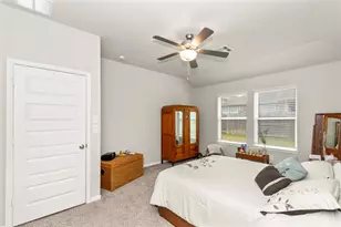 12903 N Winding Pines Dr, Tomball, TX 77375 - Photo 17