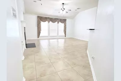 7011 Bedias Creek Court, Richmond, TX 77407 - Photo 3