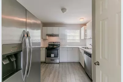 5009 Bataan Road, Houston, TX 77033 - Photo 3