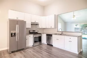 17003 Enchanted Cir W, Sugar Land, TX 77498 - Photo 7