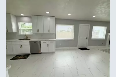 3419 Southdown Drive, Pearland, TX 77584 - Photo 21