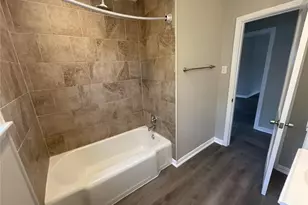 302 S 5th St, La Porte, TX 77571 - Photo 11