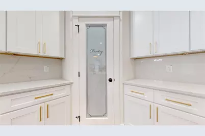 111 S Carroll Street, La Porte, TX 77571 - Photo 9