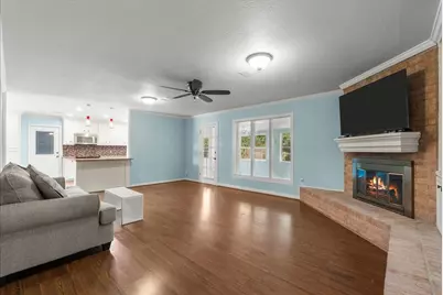 1712 Tara Circle, Texas City, TX 77591 - Photo 13