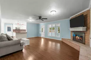 1712 Tara Cir, Texas City, TX 77591 - Photo 13