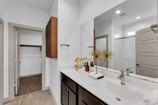 2830 Chancery Summit Ct, Houston, TX 77047 - Photo 15