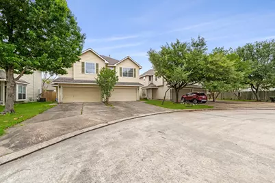 8710 Thistlemoor Lane, Houston, TX 77044 - Photo 3