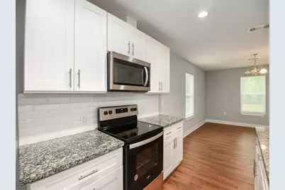 7815 Jester Street, Houston, TX 77051 - Photo 9