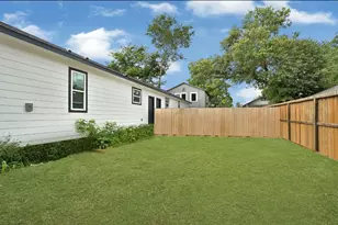 7939 Goode St, Houston, TX 77012 - Photo 3