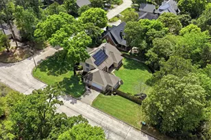 2 Wellington Ln, Conroe, TX 77304 - Photo 5