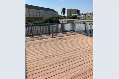 35 San Jacinto Drive, Galveston, TX 77550 - Photo 9