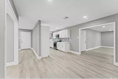 10402 Wicklowe Street, Houston, TX 77016 - Photo 7