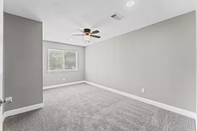 10402 Wicklowe Street, Houston, TX 77016 - Photo 21