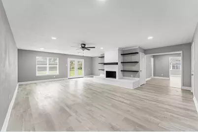 10402 Wicklowe Street, Houston, TX 77016 - Photo 11