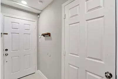 3001 Murworth Drive #404, Houston, TX 77025 - Photo 9