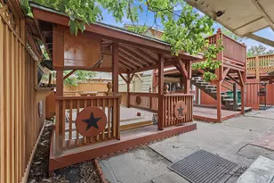516 Everton St, Houston, TX 77003 - Photo 11