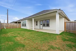 3227 Falling Brk Dr, Baytown, TX 77521 - Photo 27