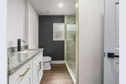 4903 Mayflower Street, Houston, TX 77033 - Photo 23