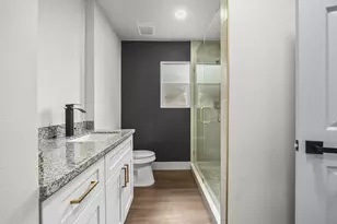 4903 Mayflower St, Houston, TX 77033 - Photo 23