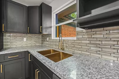 4903 Mayflower Street, Houston, TX 77033 - Photo 15