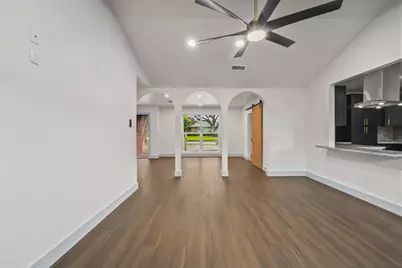 4903 Mayflower Street, Houston, TX 77033 - Photo 11
