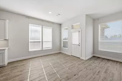 12031 Champions Forest Drive, Mont Belvieu, TX 77535 - Photo 13