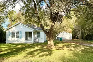 1201 Maple St, La Marque, TX 77568 - Photo 1