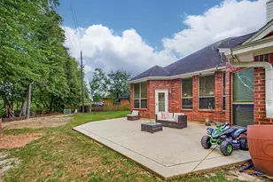 302 Dock Ct, Crosby, TX 77532 - Photo 19
