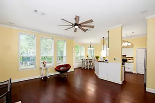 302 Dock Ct, Crosby, TX 77532 - Photo 5