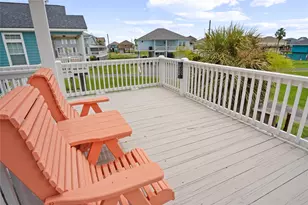 956 Biscayne, Crystal Beach, TX 77650 - Photo 33