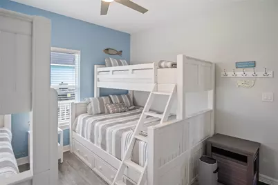 956 Biscayne, Crystal Beach, TX 77650 - Photo 27