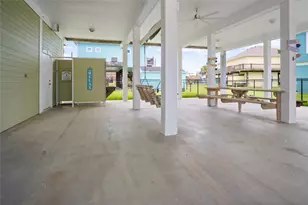 956 Biscayne, Crystal Beach, TX 77650 - Photo 39