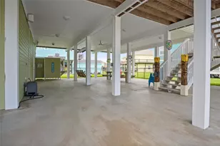 956 Biscayne, Crystal Beach, TX 77650 - Photo 37